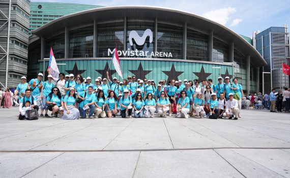 Grupo de la UCAV que partició en el acto con el Papa (Autor: Marcos Nogales)